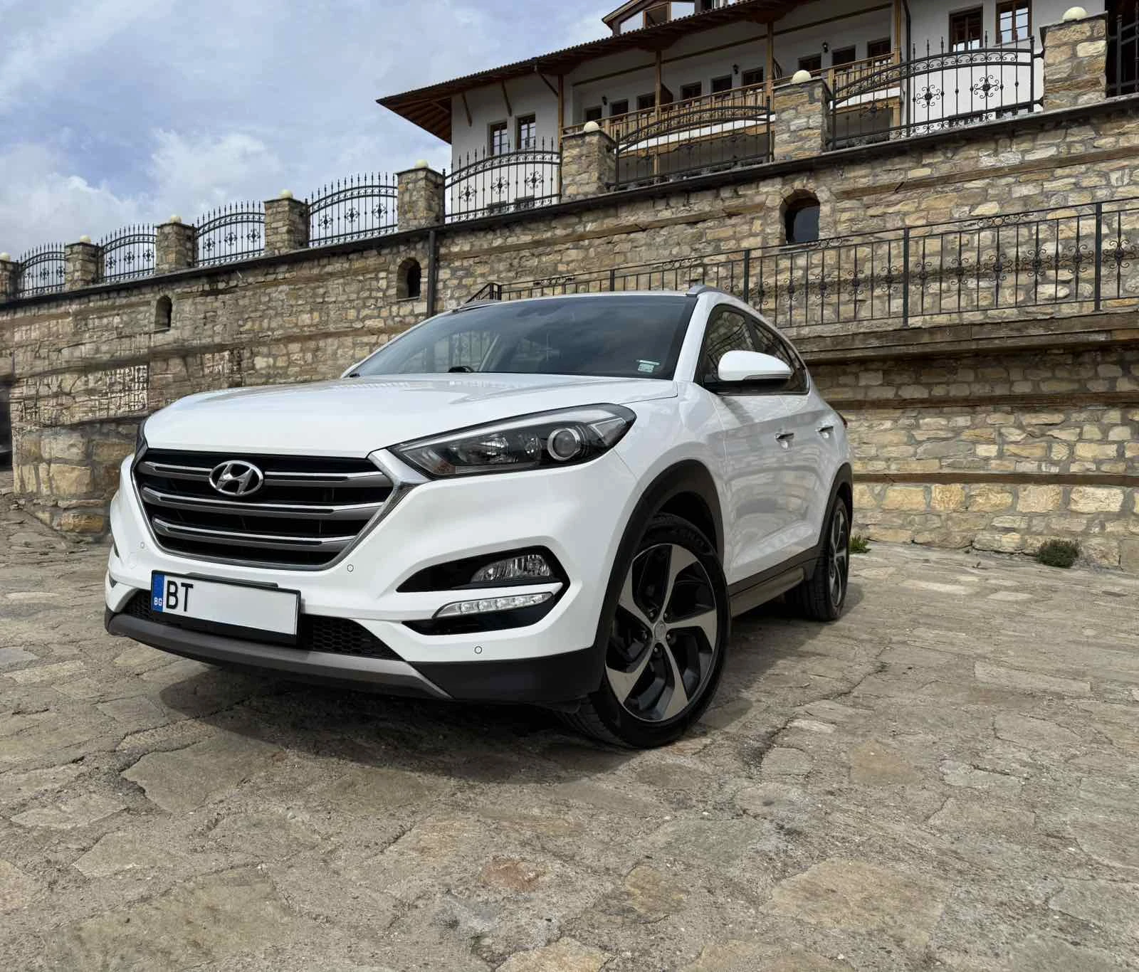Hyundai Tucson 1.7CRDI * Xpossible * NAVI * СМЕНЕНА ВЕРИГА* , снимка 6 - Автомобили и джипове - 54011989