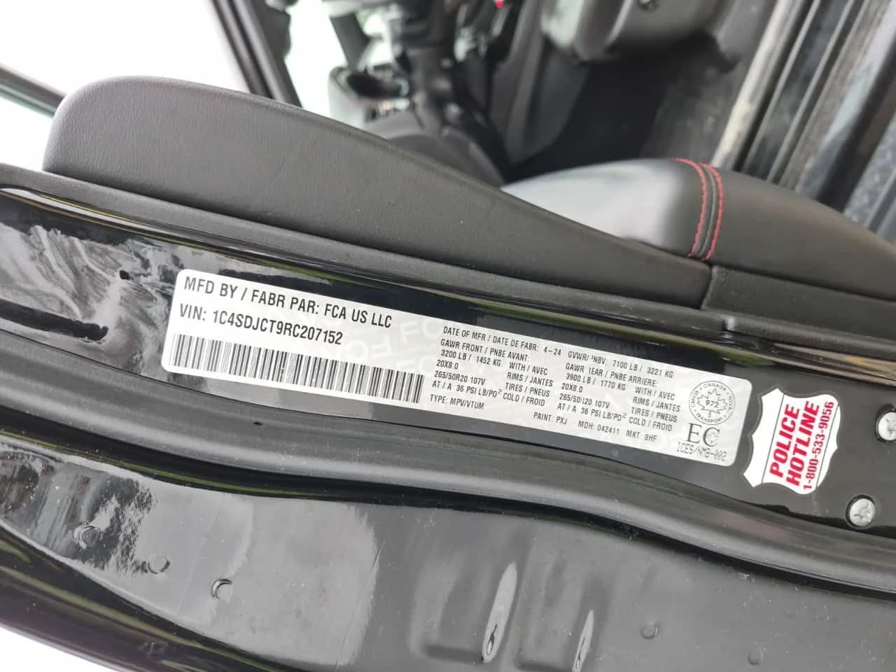 Dodge Durango R/T PLUS| 360 KAMEРИ| PANO| ОБДУХВАНЕ| , снимка 16 - Автомобили и джипове - 54107058