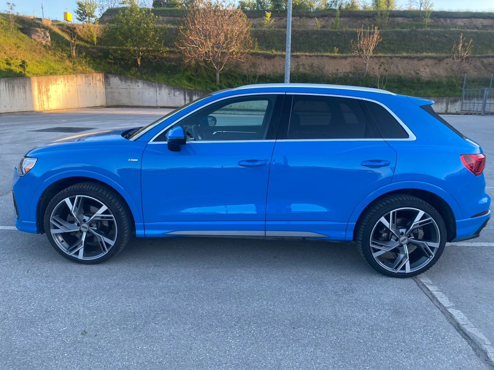 Audi Q3, снимка 3 - Автомобили и джипове - 54322552