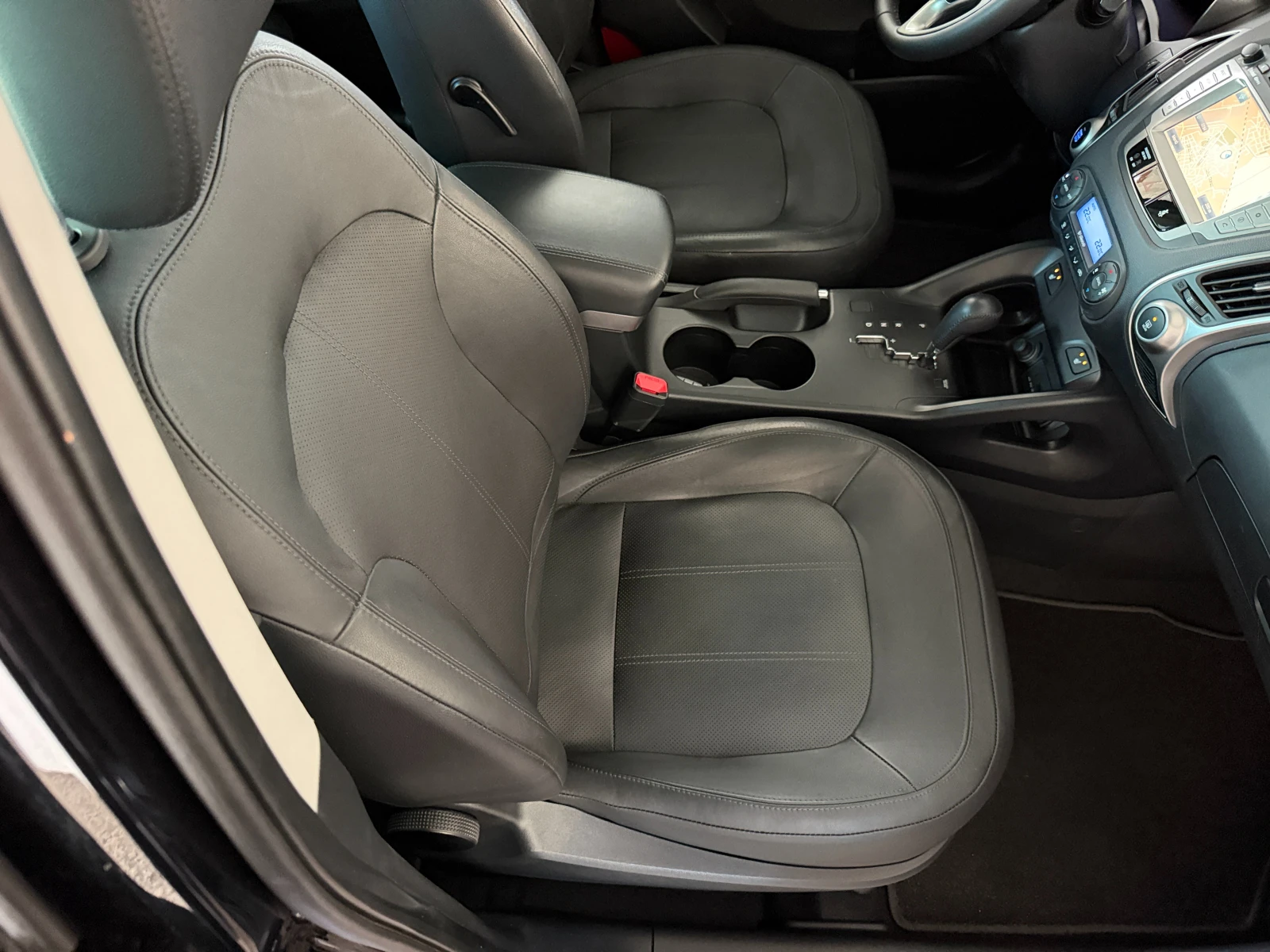 Hyundai IX35 2.0i-163�.�.* 4x4* � ����� �������� ������� | Mobile.bg � ����������� 13
