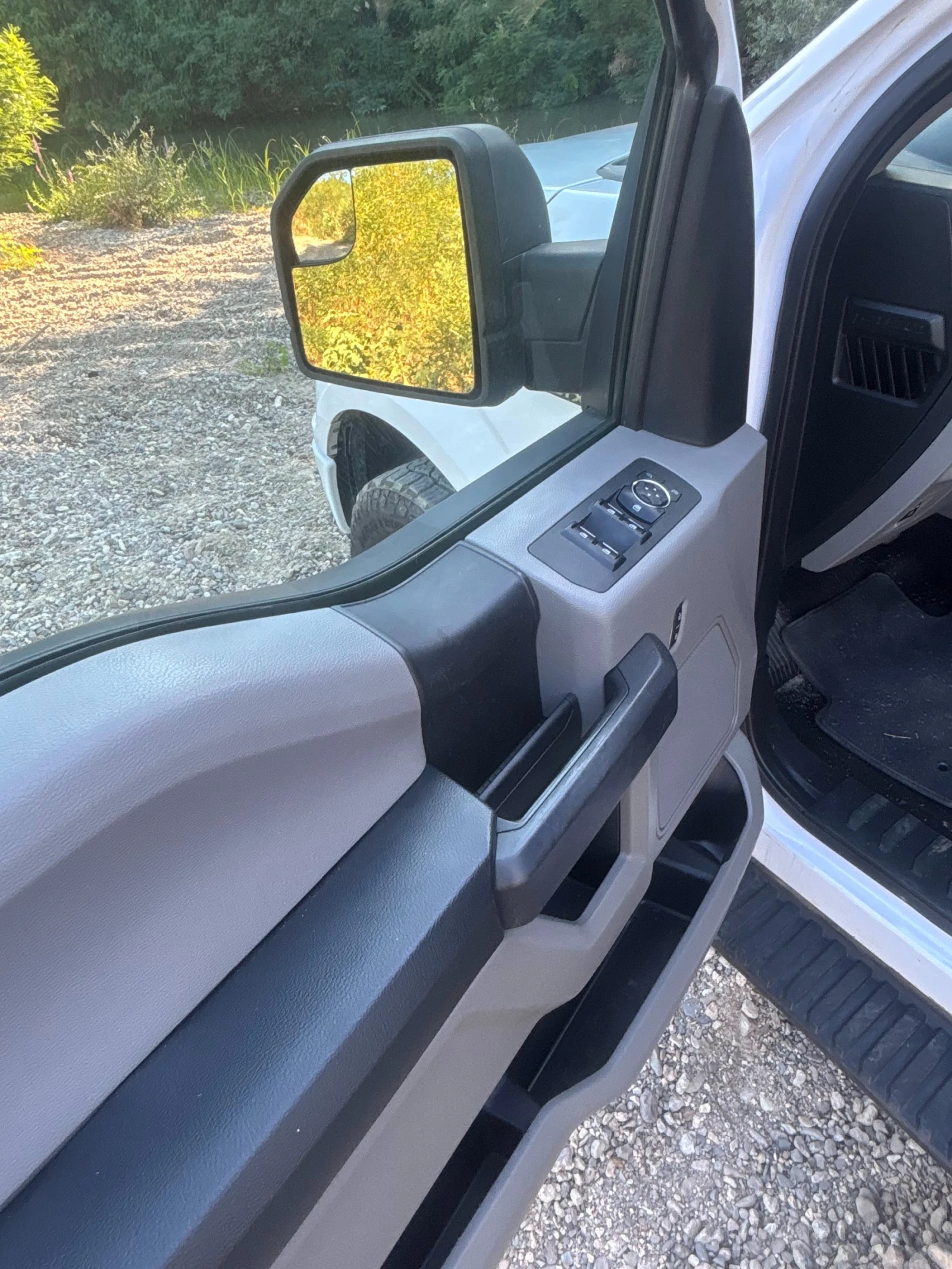 Ford F150 STX 4X4, снимка 12 - Автомобили и джипове - 55693691