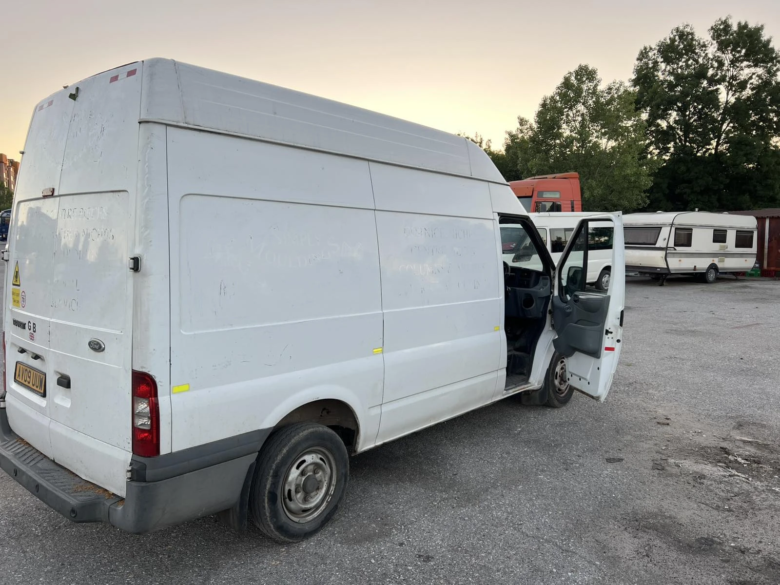 Ford Transit T280M - изображение 6