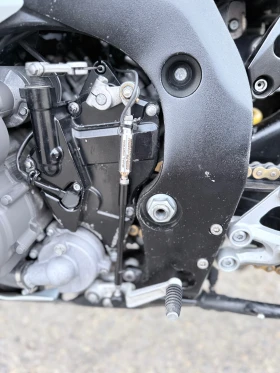 Suzuki Gsxr K7 750, обслужен, шифтър, снимка 12
