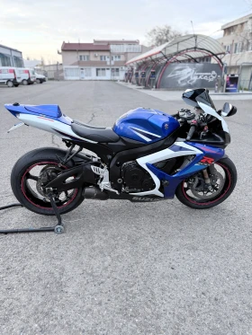 Suzuki Gsxr K7 750, обслужен, шифтър, снимка 2