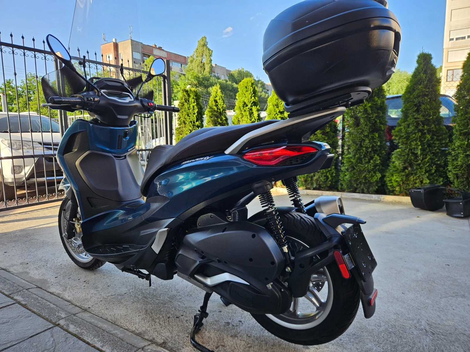 Piaggio Beverly 300ie, HPE, ABS-ASR, 03.2023г. - изображение 4