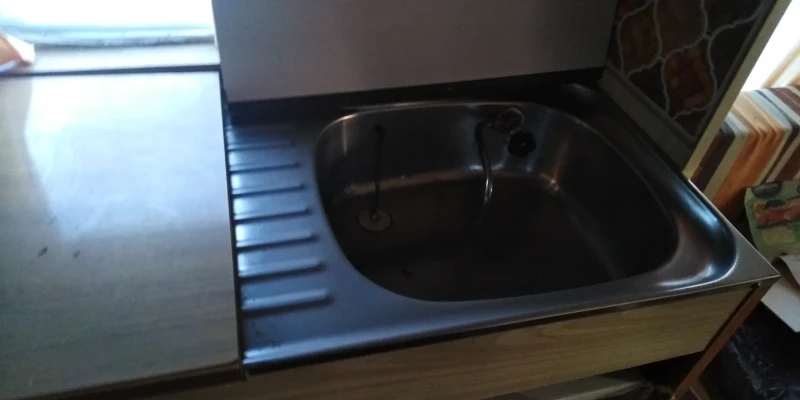 Каравана Adria L 450qr , снимка 9 - Каравани и кемпери - 52283672