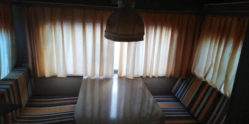 Каравана Adria L 450qr , снимка 3 - Каравани и кемпери - 52283672