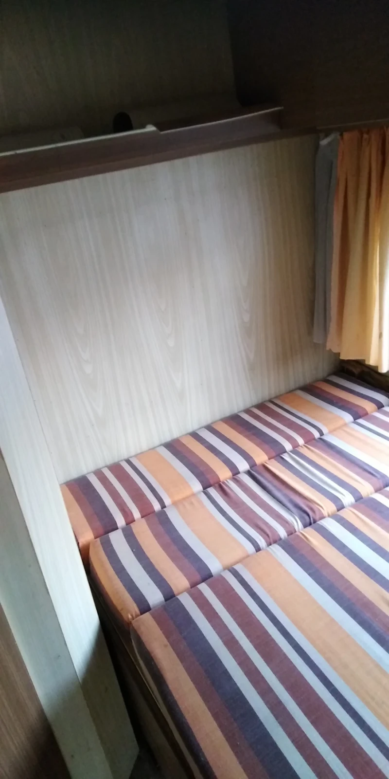 Каравана Adria L 450qr , снимка 15 - Каравани и кемпери - 52283672