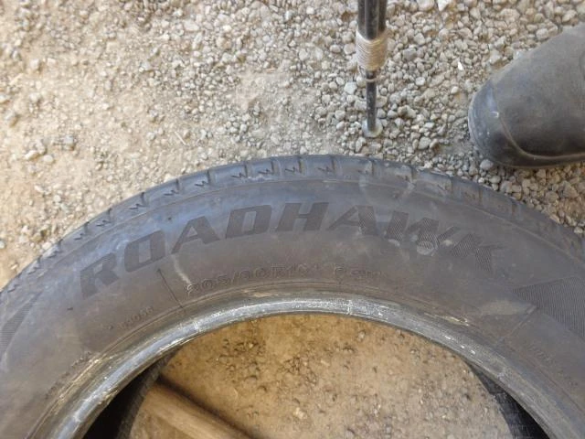 Гуми Летни 205/60R16, снимка 8 - Гуми и джанти - 21441317