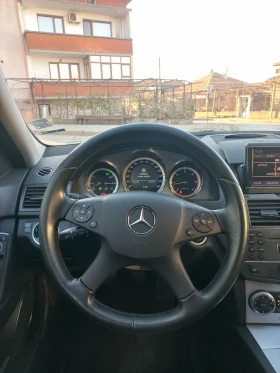 Mercedes-Benz C 220, снимка 11