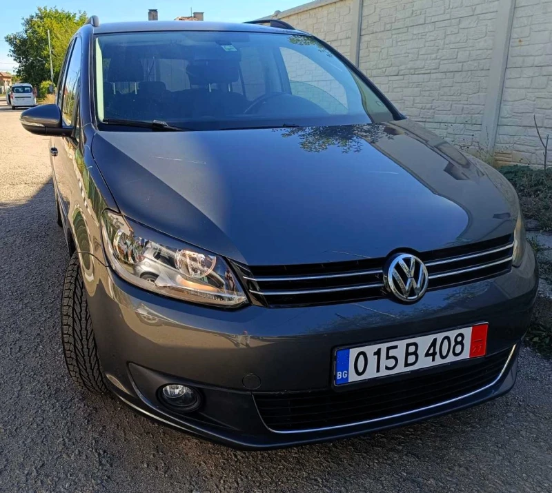 VW Touran 7 места, 1, 6TDI 105к.с. Топ състояние, снимка 2 - Автомобили и джипове - 47434960