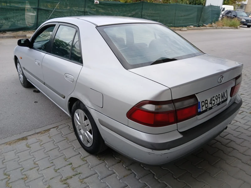 Mazda 626 1.8 Бензин, снимка 4 - Автомобили и джипове - 47452856