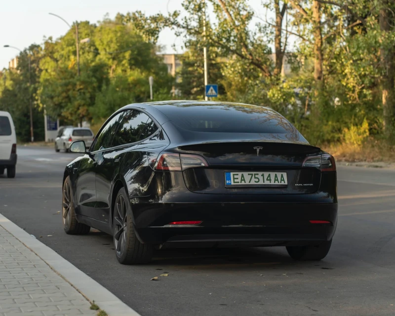 Tesla Model 3 Long range 4х4, снимка 14 - Автомобили и джипове - 47462350