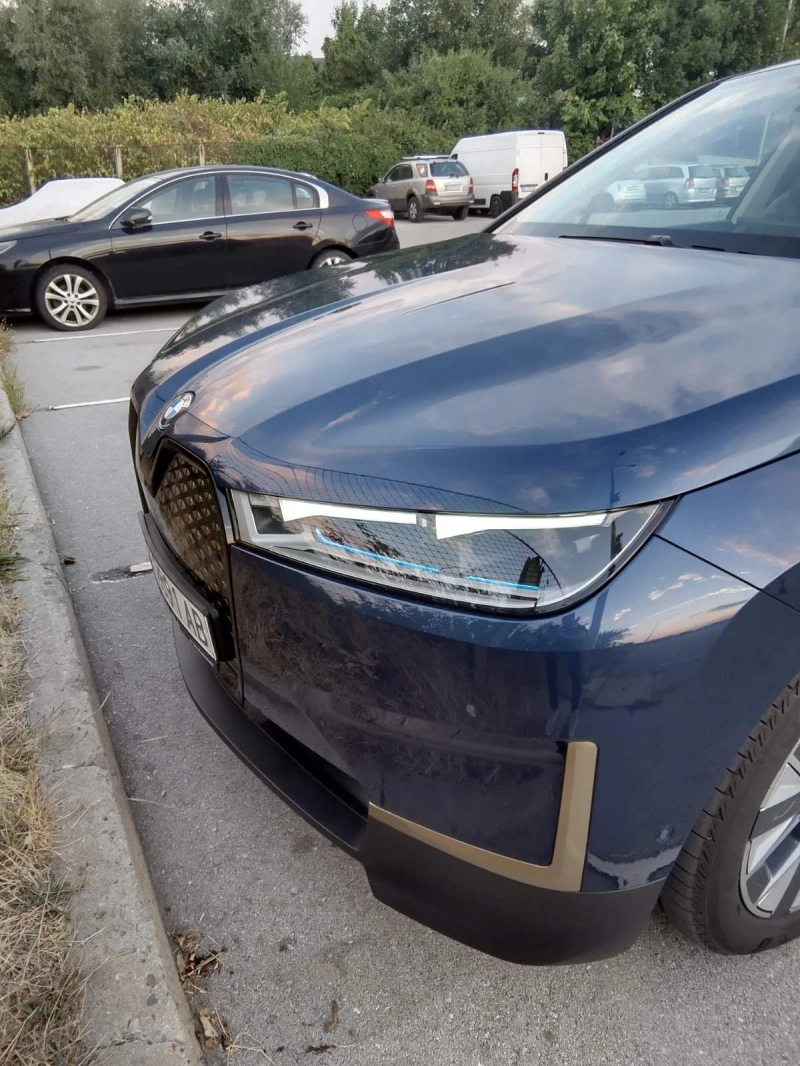 BMW iX iX 40 xdrive, снимка 9 - Автомобили и джипове - 47557767