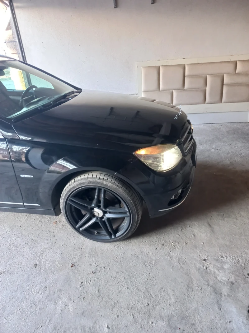 Mercedes-Benz C 220, снимка 6 - Автомобили и джипове - 49445991