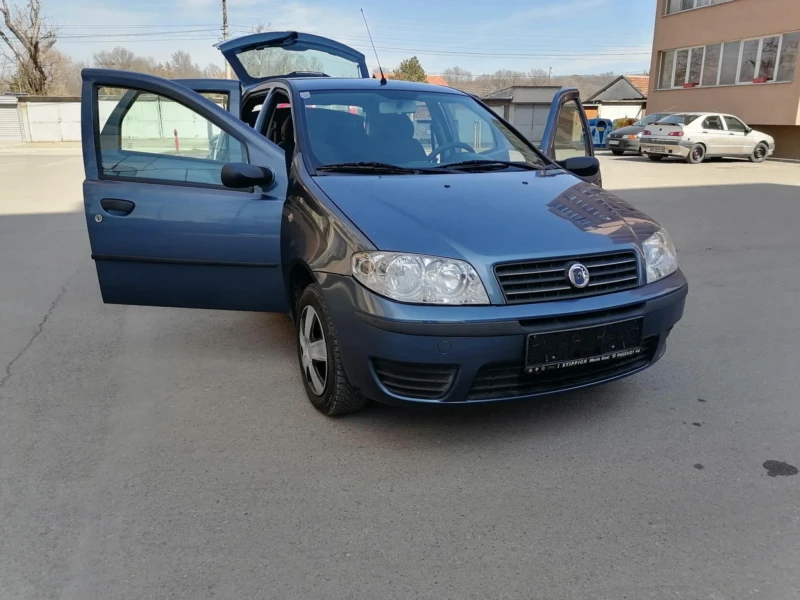 Fiat Punto 1.2 бензин клима , снимка 3 - Автомобили и джипове - 49566258