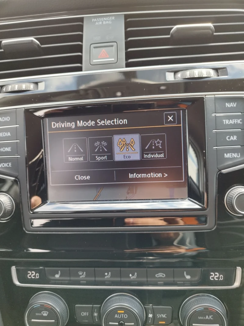 VW Golf 1.6, снимка 8 - Автомобили и джипове - 52862121