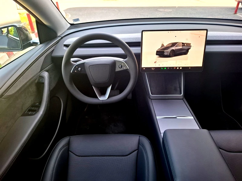 Tesla Model Y Long Range Dual Motor Нов автомобил!, снимка 13 - Автомобили и джипове - 50767549