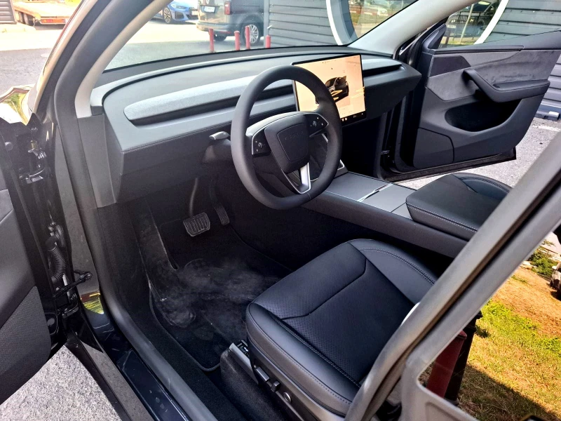 Tesla Model Y Long Range Dual Motor Нов автомобил!, снимка 8 - Автомобили и джипове - 50767549