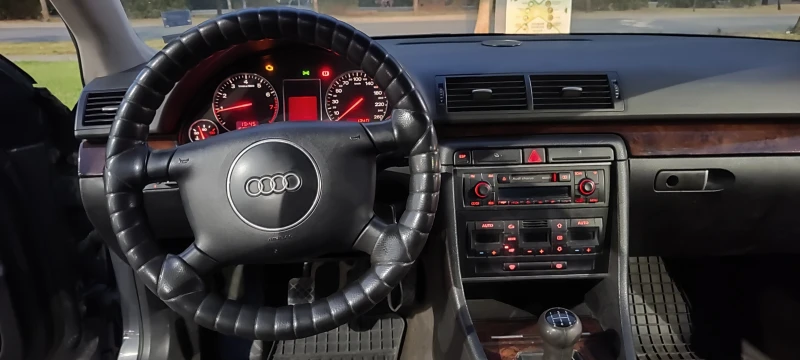 Audi A4, снимка 5 - Автомобили и джипове - 50772707