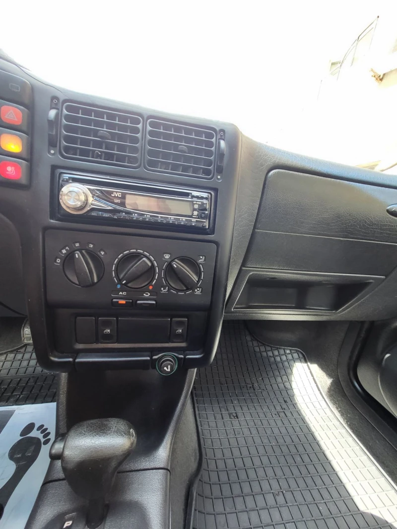 VW Polo, снимка 8 - Автомобили и джипове - 50841418