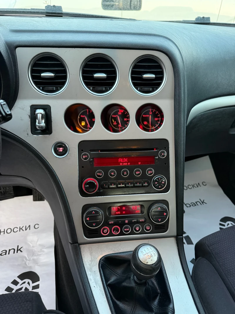 Alfa Romeo 159 sportwagon 1.9JTD ЛИЗИНГ, снимка 14 - Автомобили и джипове - 51784244