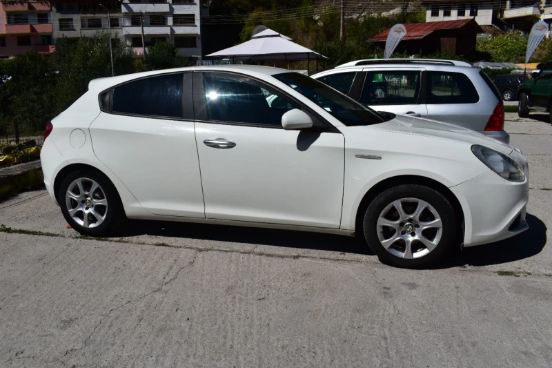 Alfa Romeo Giulietta, снимка 4 - Автомобили и джипове - 51984347