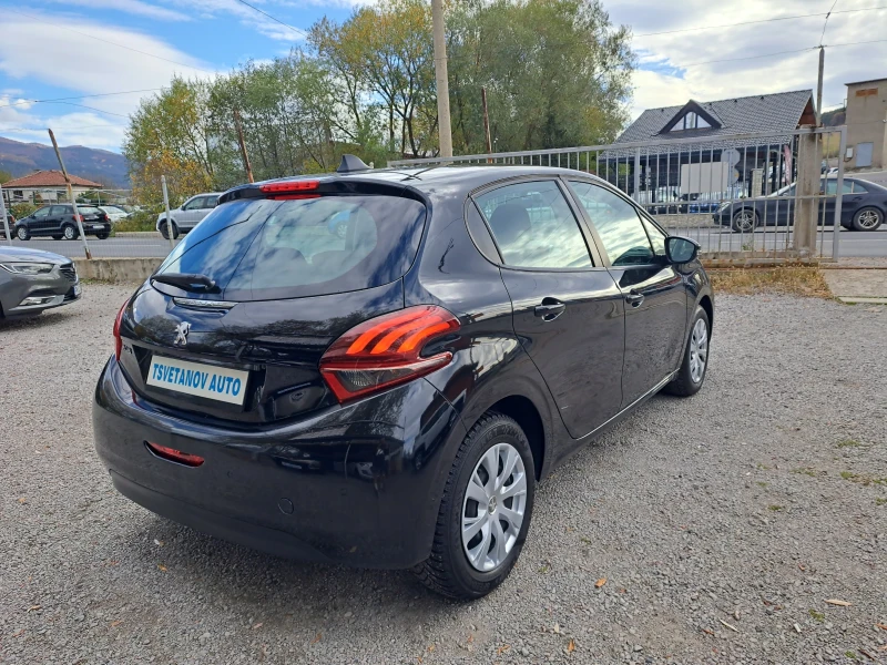 Peugeot 208 1.2i - ЕURO 6B 103 000kм, снимка 7 - Автомобили и джипове - 52281204