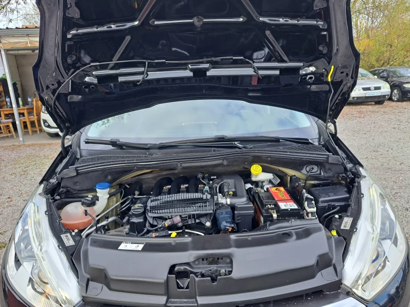 Peugeot 208 1.2i - ЕURO 6B 103 000kм, снимка 17 - Автомобили и джипове - 52281204