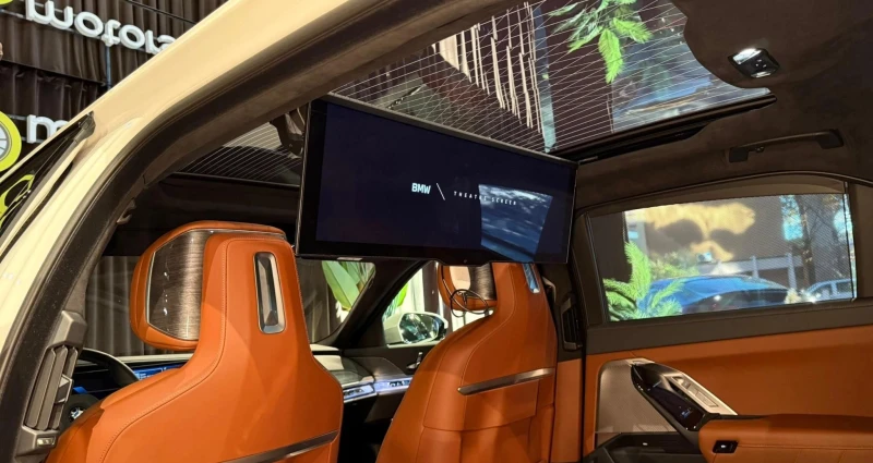 BMW 740 d xDrive M-Sport Pack, снимка 10 - Автомобили и джипове - 52390244