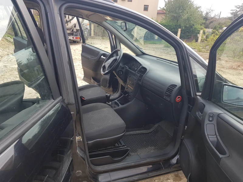 Opel Zafira, снимка 10 - Автомобили и джипове - 52793846