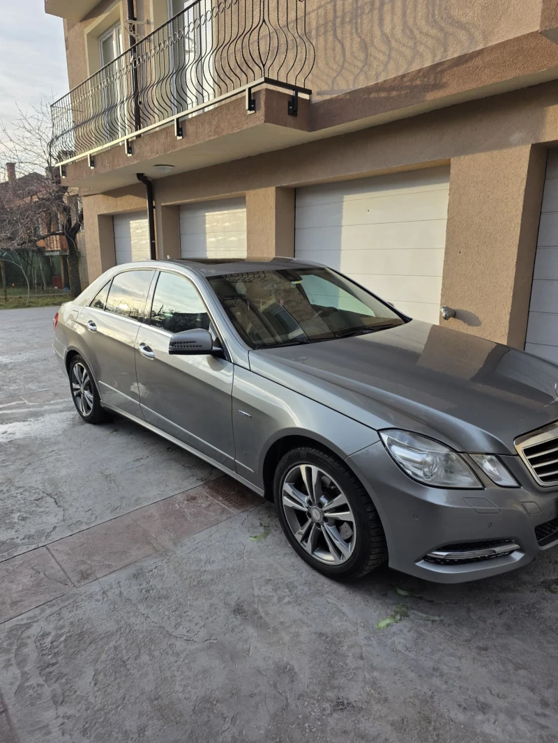 Mercedes-Benz E 350 4MATIC, снимка 2 - Автомобили и джипове - 53261503