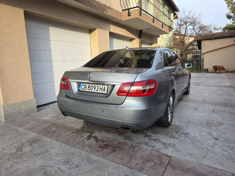 Mercedes-Benz E 350 4MATIC, снимка 3 - Автомобили и джипове - 53261503