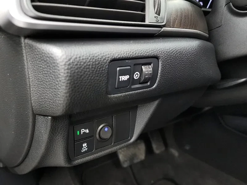 Honda Accord 1.5 TURBO, снимка 16 - Автомобили и джипове - 55207385