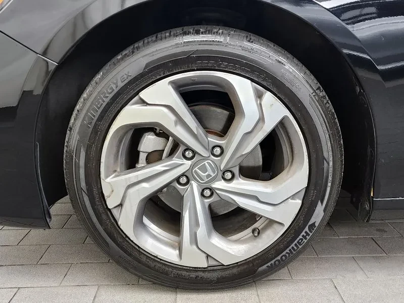 Honda Accord 1.5 TURBO, снимка 5 - Автомобили и джипове - 55207385