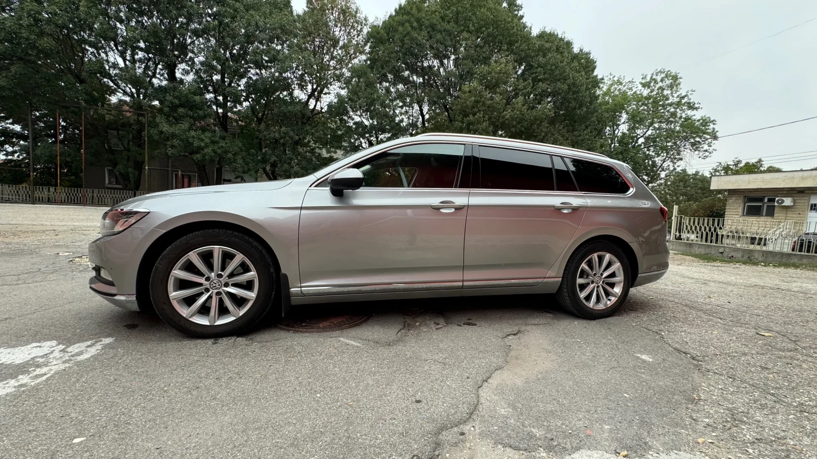 VW Passat B8 Highline 2.0TDI 190к.с. EURO 6B Distronic - изображение 5