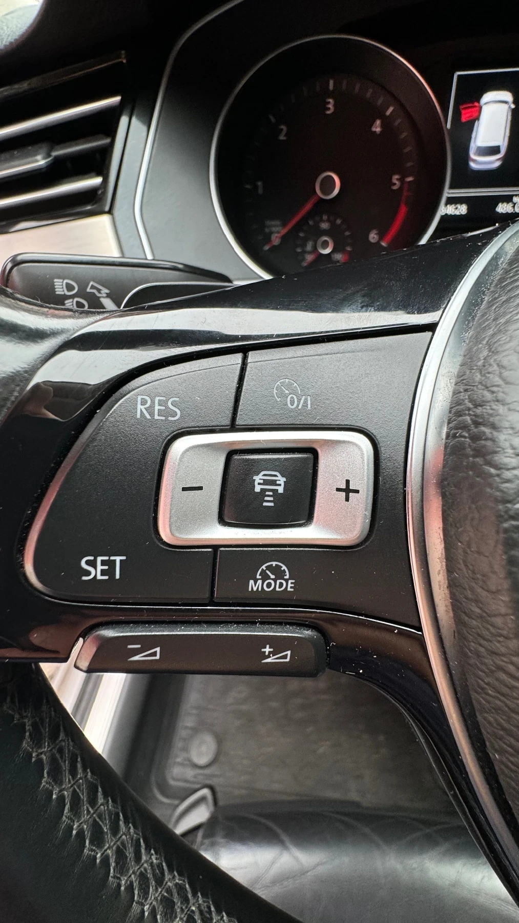 VW Passat B8 Highline 2.0TDI 190.. EURO 6B Distronic | Mobile.bg   15