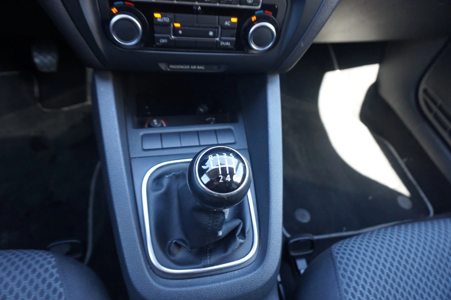 VW Jetta Comfortline 1.2TSI - изображение 9