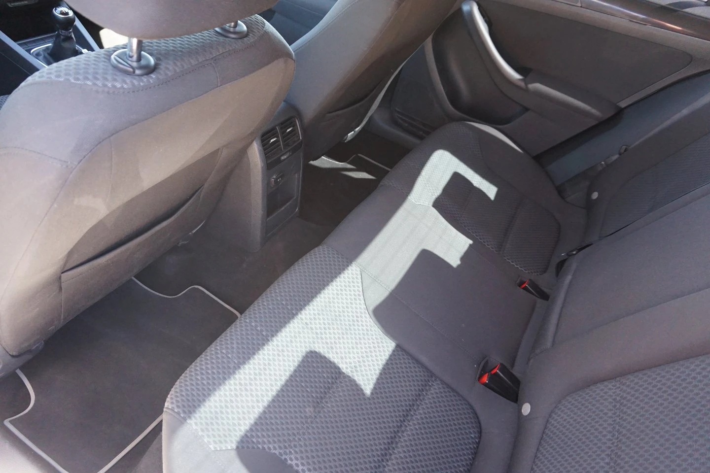 VW Jetta Comfortline 1.2TSI - изображение 3