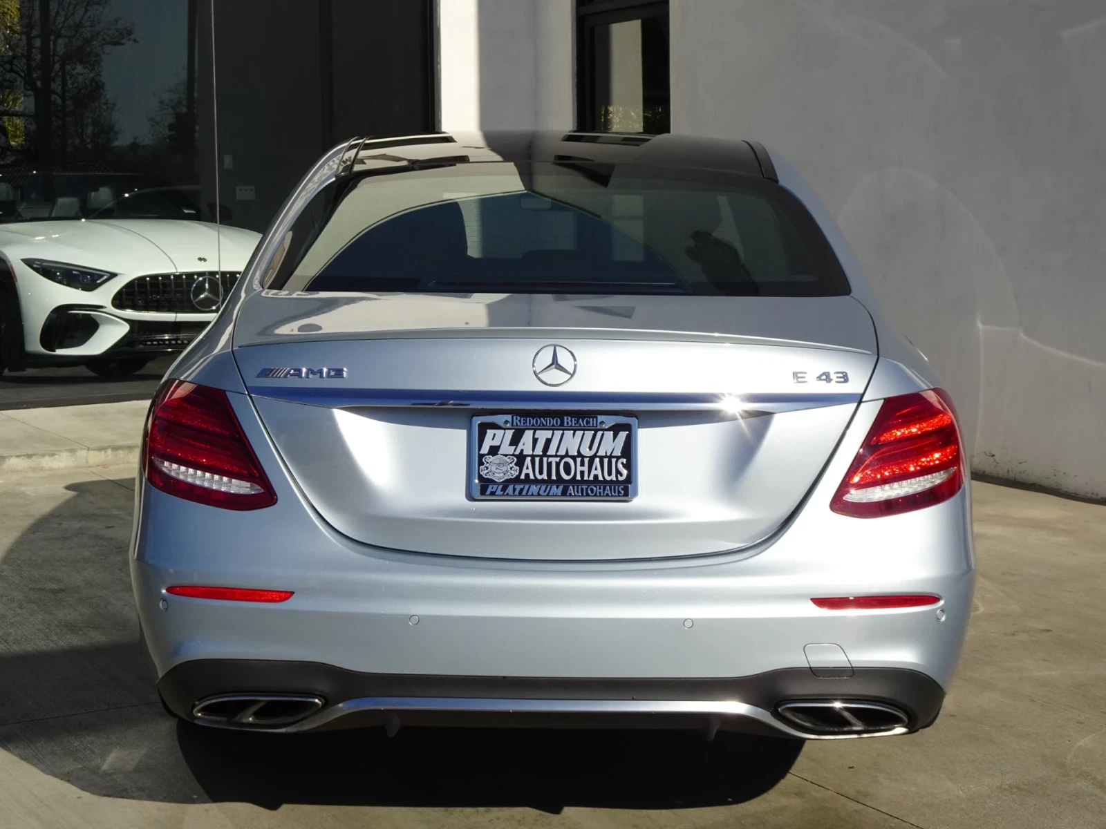 Mercedes-Benz E 43 AMG 4MATIC/ MULTIBEAM/ CAMERA/ FULL - изображение 5