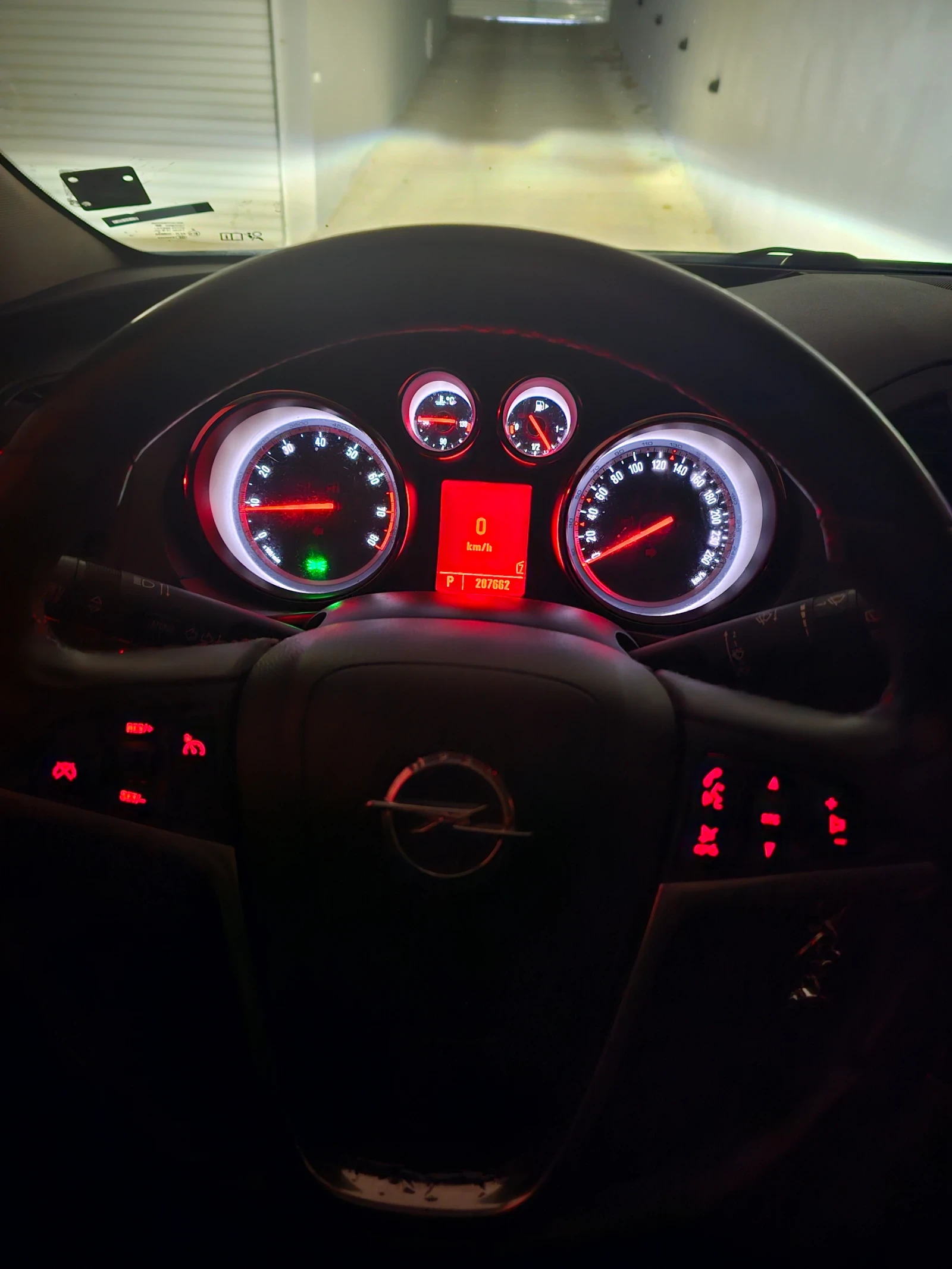 Opel Insignia 2.0 - изображение 7