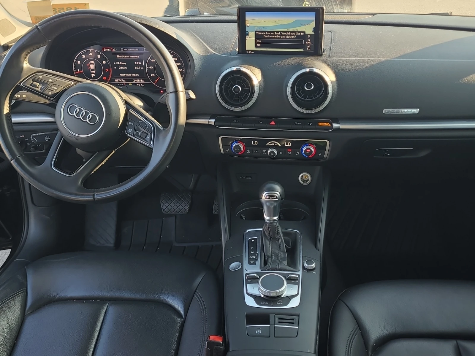 Audi A3 * CARFAX* БЕЗ ПЪРВОНАЧАЛНА*  - изображение 4
