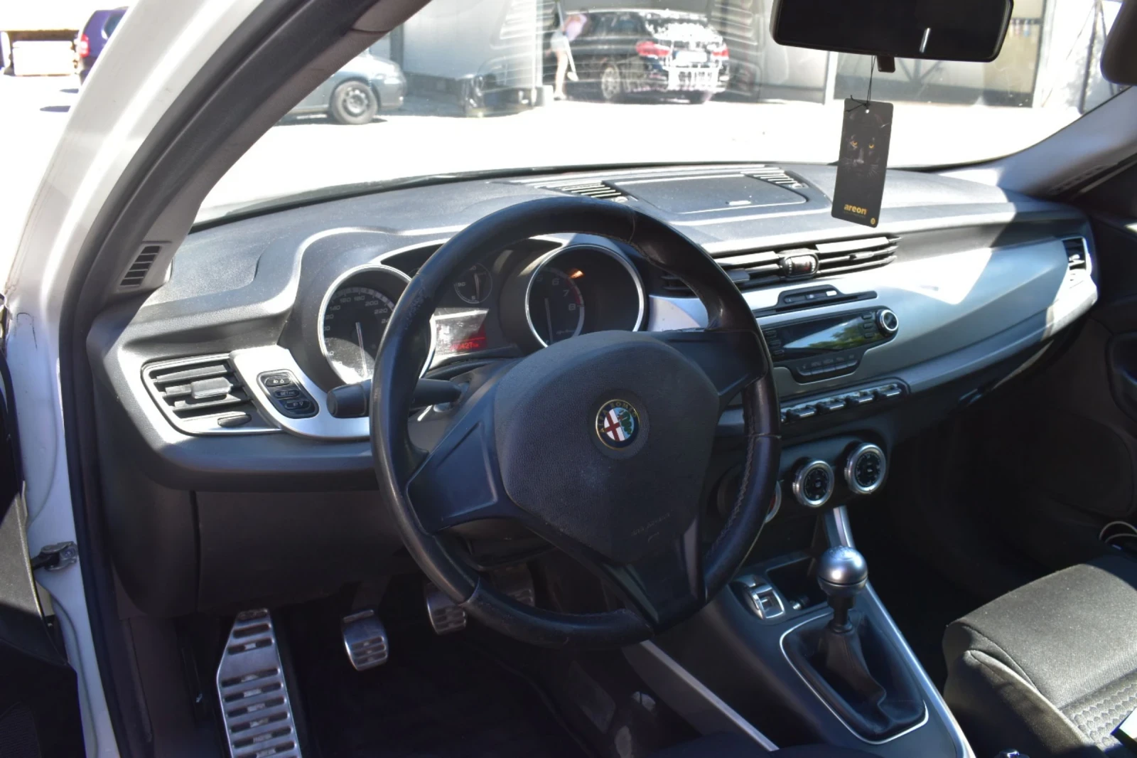 Alfa Romeo Giulietta | Mobile.bg — изображение 3