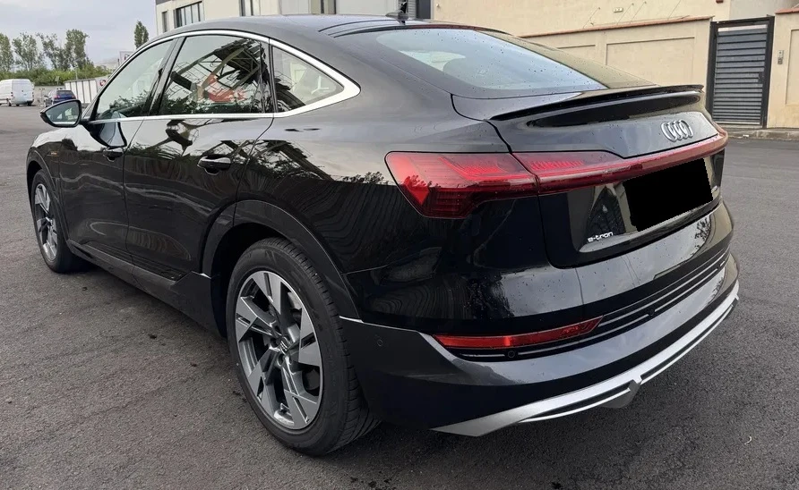 Audi E-Tron 50 Sportback Quattro - изображение 3