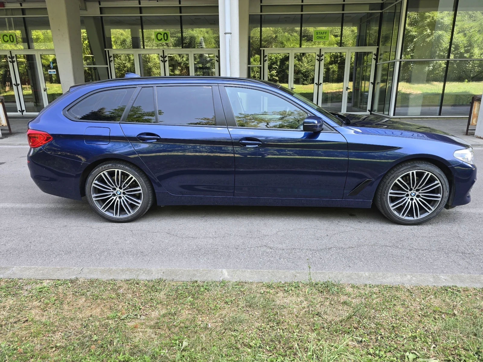 BMW 520 520БЕНЗИН/АВТОМАТИК/КОЖА/ЛЕД/ - изображение 7