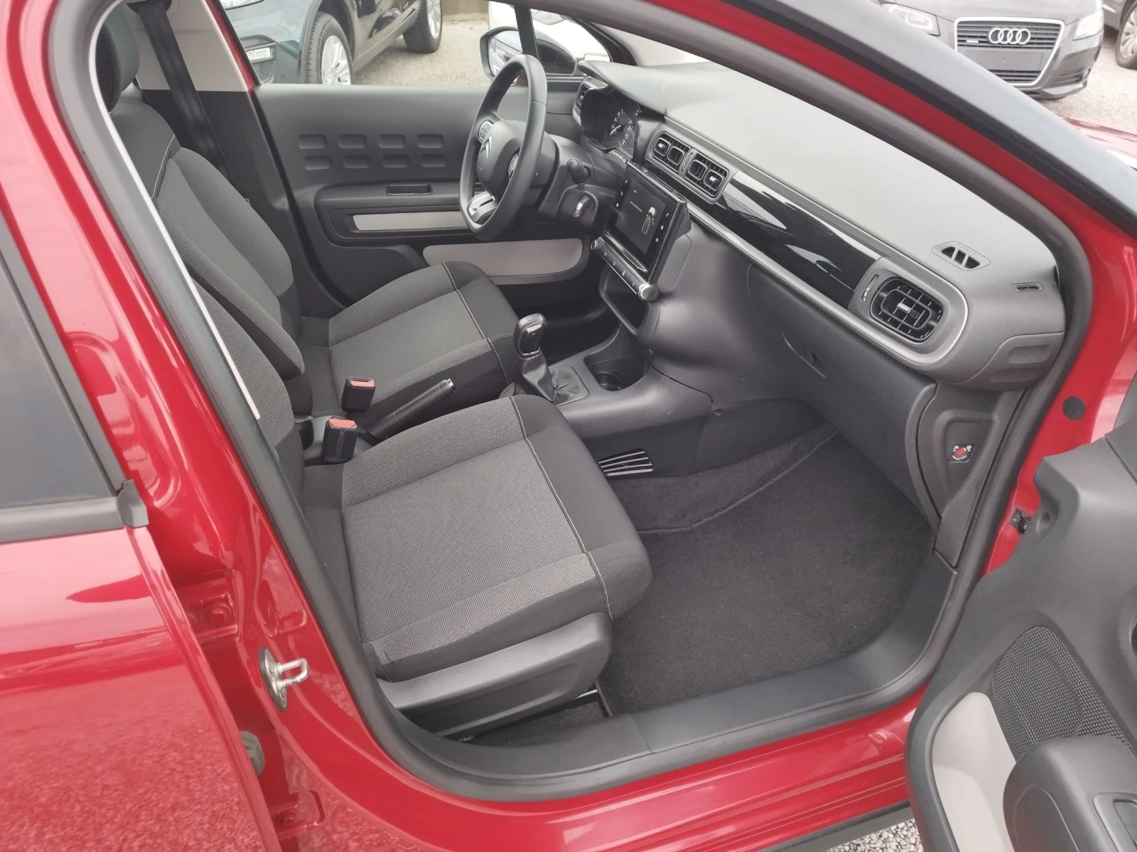 Citroen C3 1.2I-PURETECH | Mobile.bg   13