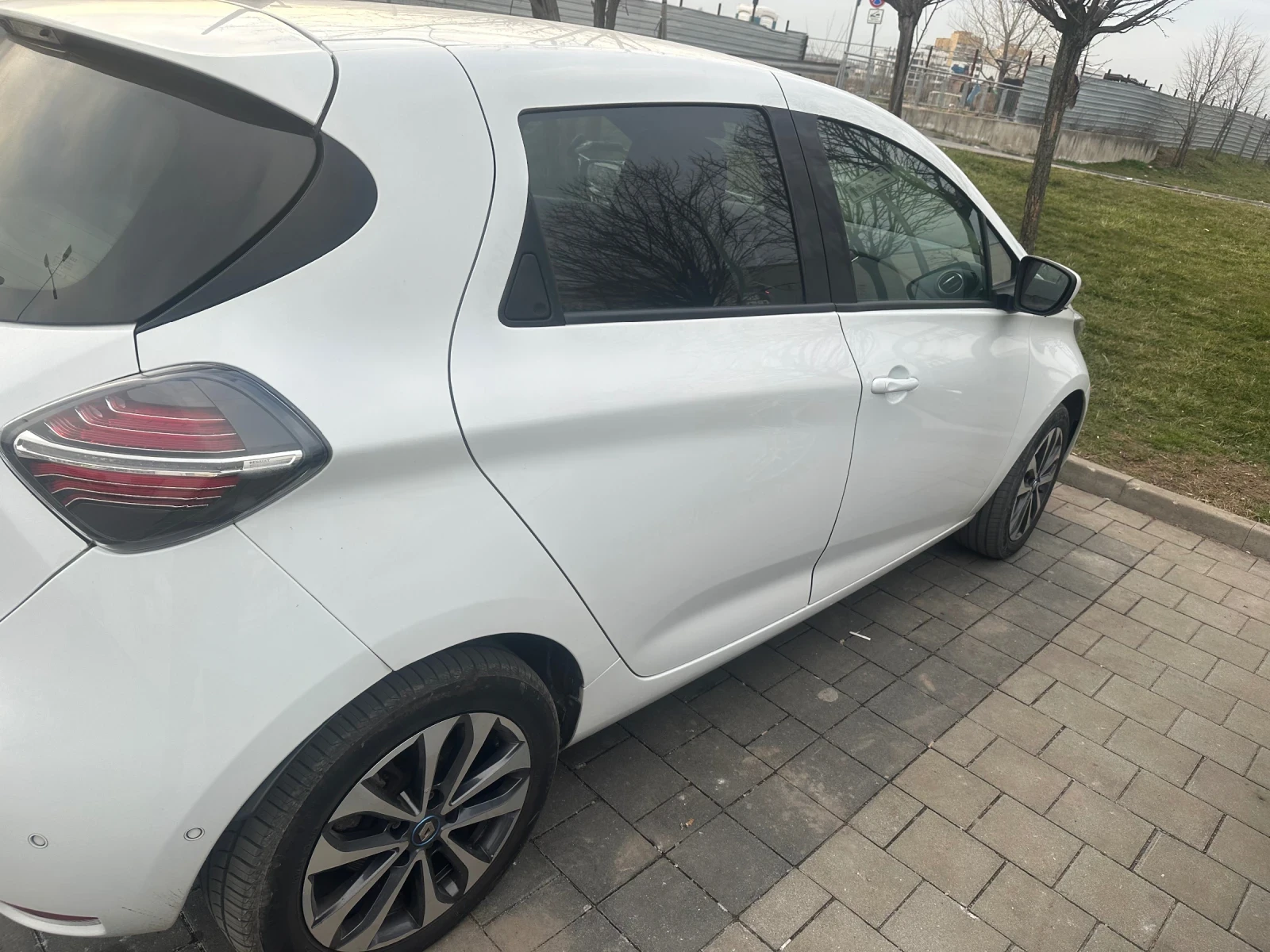 Renault Zoe Intense R135 52kw CCS SOH 91%, снимка 2 - Автомобили и джипове - 53644784