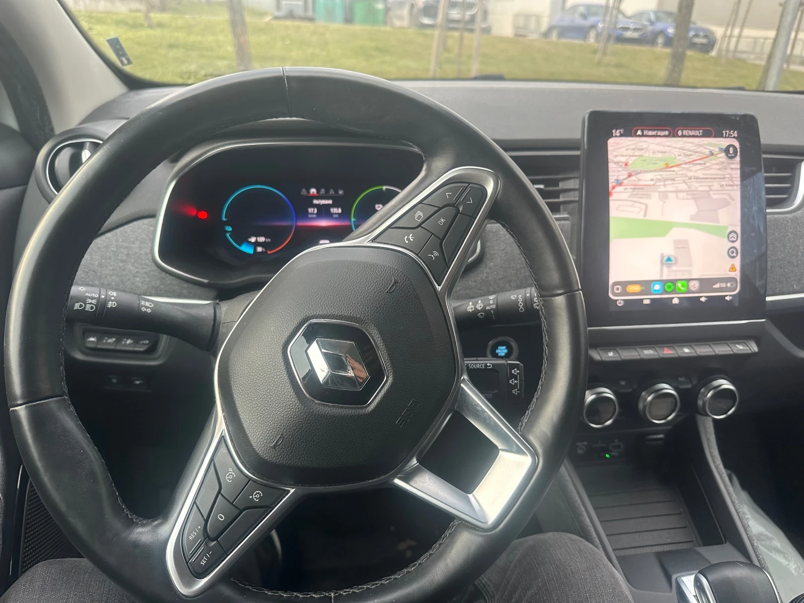 Renault Zoe Intense R135 52kw CCS SOH 91%, снимка 9 - Автомобили и джипове - 53644784