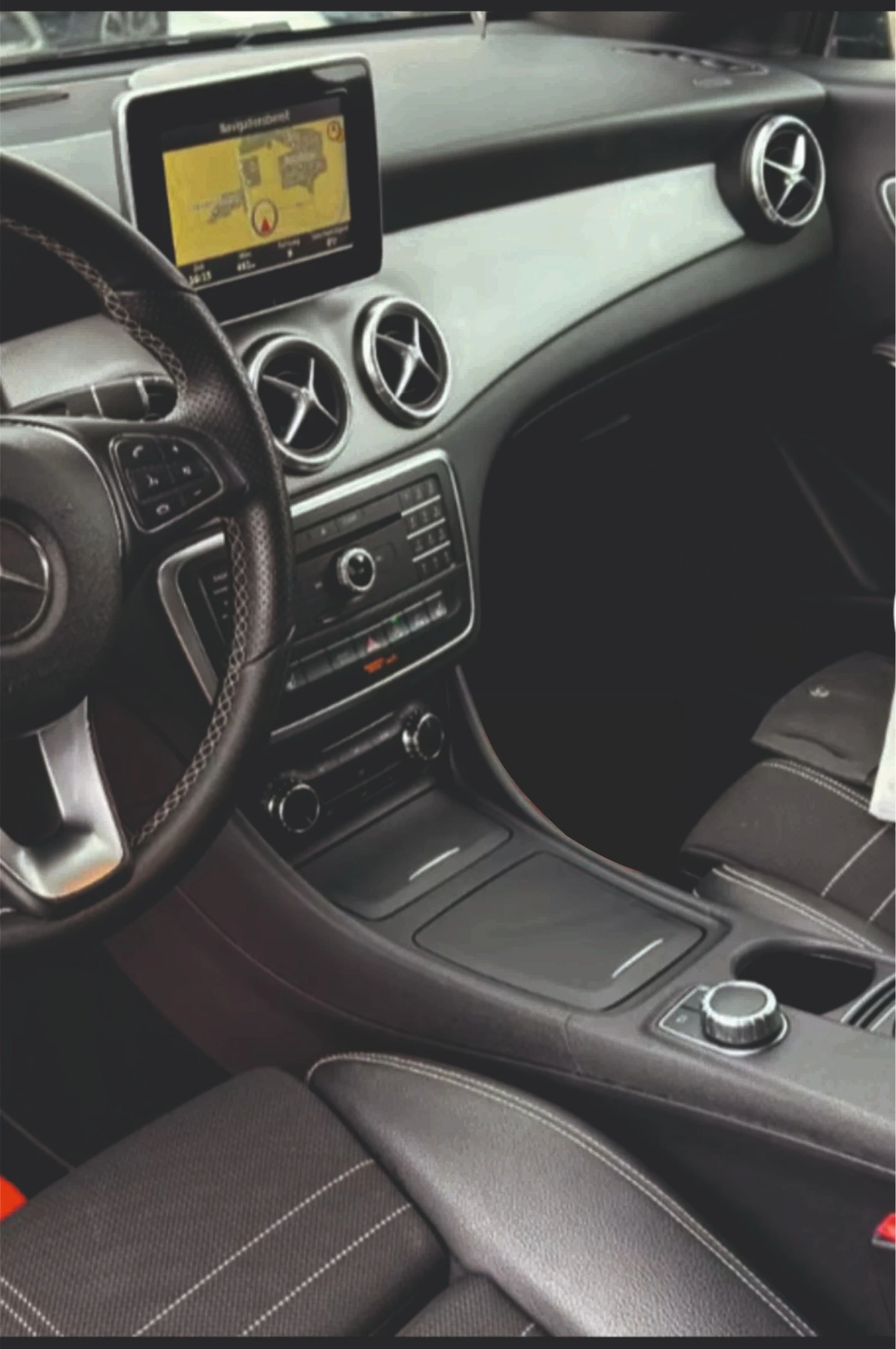 Mercedes-Benz CLA 180, снимка 7 - Автомобили и джипове - 54650460