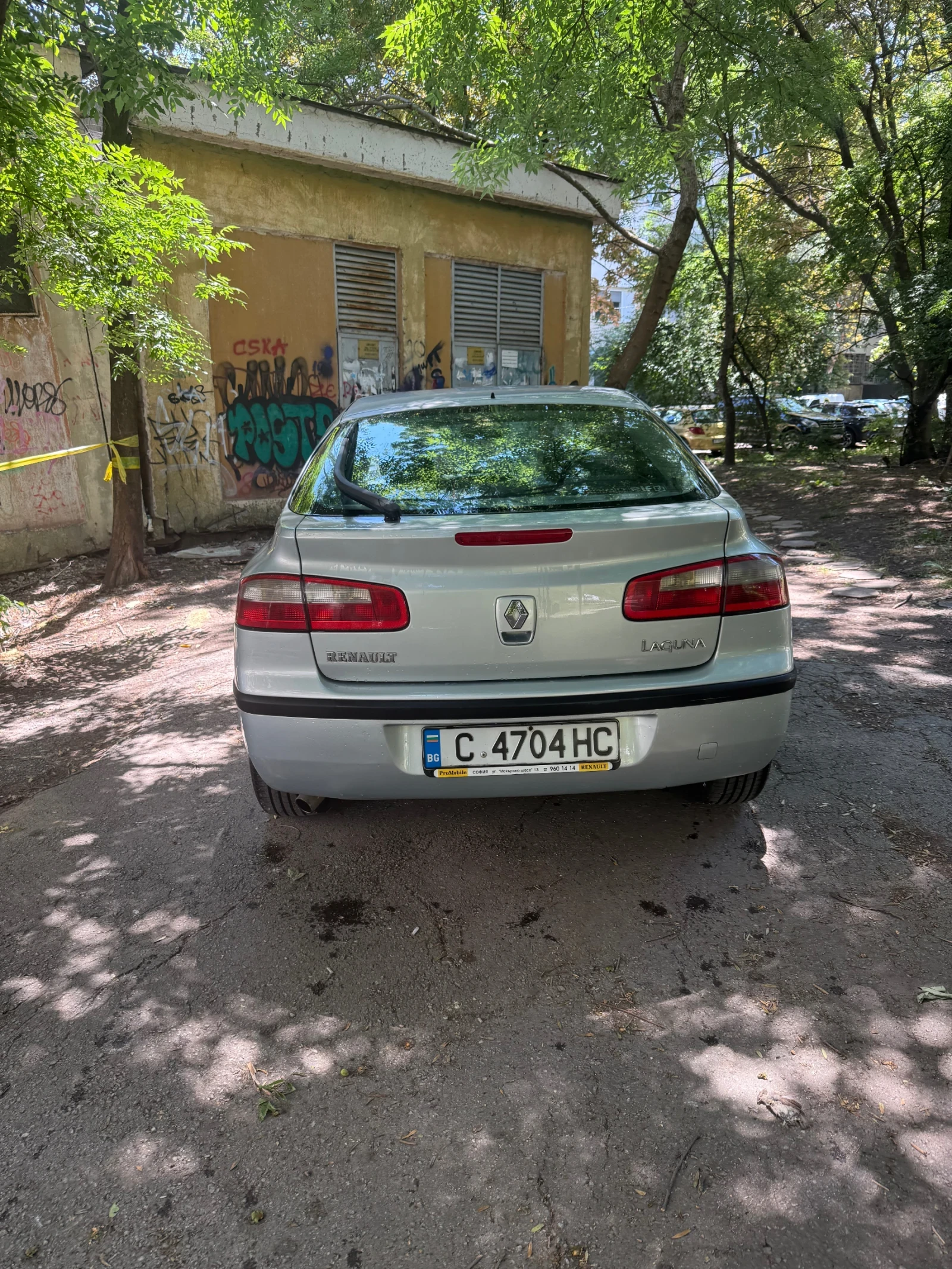 Renault Laguna 1.8 16v, снимка 4 - Автомобили и джипове - 54994052